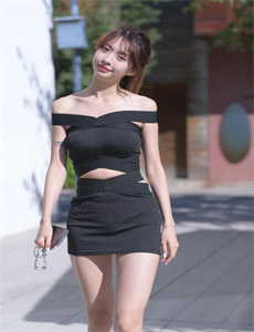 萌子美虽然她有点怪