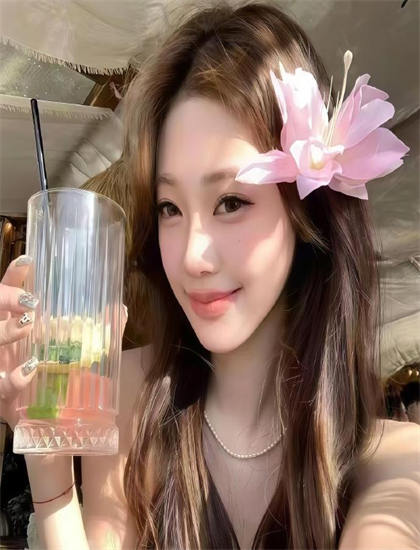 情色片艺术分析：《今天又在撩系统》的市场表现与观众反响 ——深入探索情色片的艺术世界