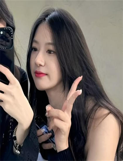 人物深度分析：《开局被裁后我发疯吊打全世界》中的表演细节的精准把握与艺术处理 感受人物塑造的匠心